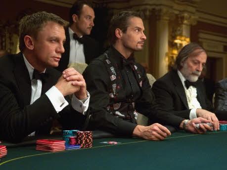 Kleider machen Leute. So kommen Sie in jedes terrestrische Casino!